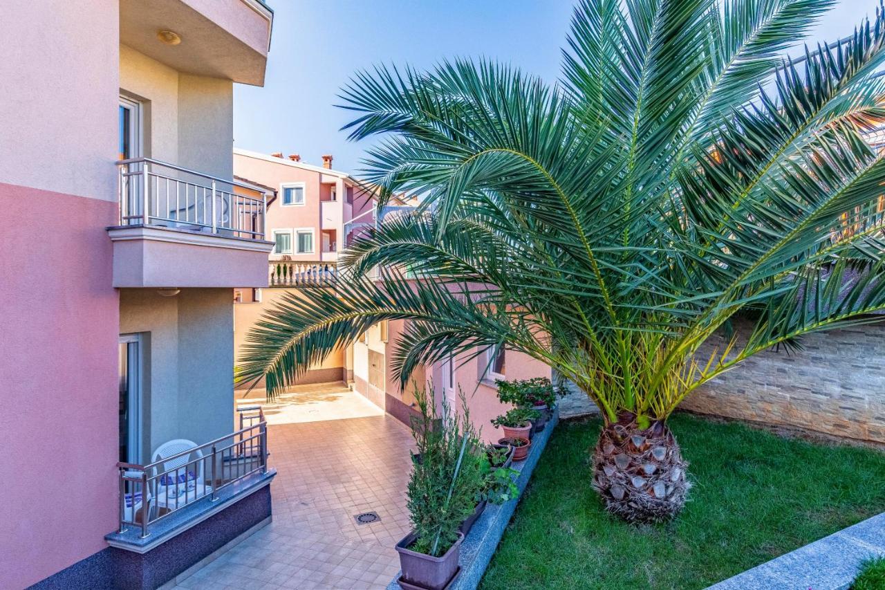 Istriensonne - Apartments Veruda Mit Grillterrasse Pula Zewnętrze zdjęcie