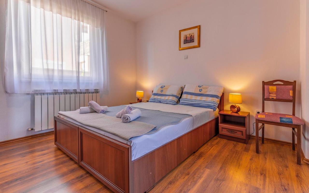Istriensonne - Apartments Veruda Mit Grillterrasse Pula Zewnętrze zdjęcie