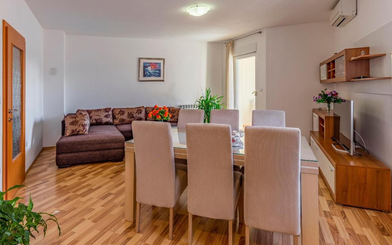 Istriensonne - Apartments Veruda Mit Grillterrasse Pula Zewnętrze zdjęcie