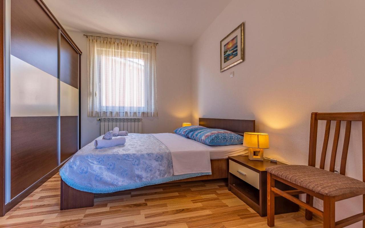 Istriensonne - Apartments Veruda Mit Grillterrasse Pula Zewnętrze zdjęcie