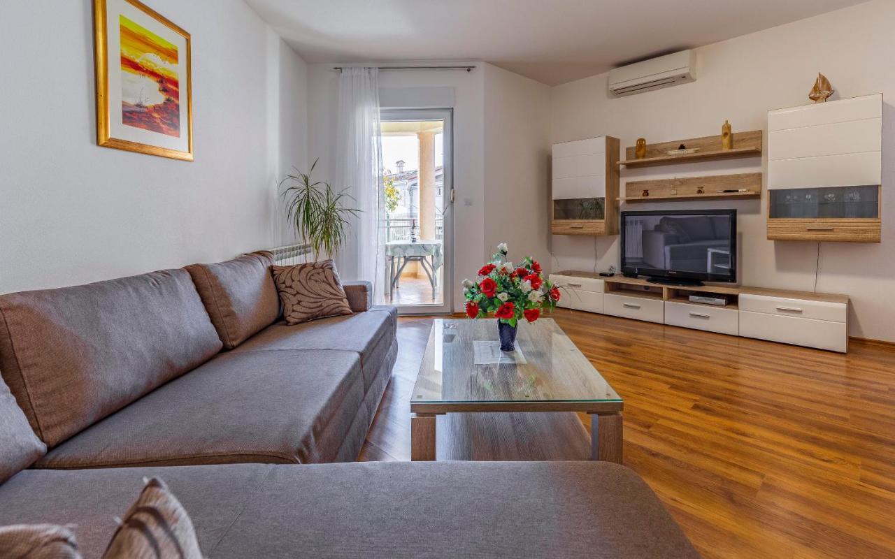 Istriensonne - Apartments Veruda Mit Grillterrasse Pula Zewnętrze zdjęcie