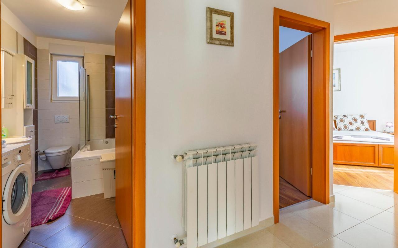 Istriensonne - Apartments Veruda Mit Grillterrasse Pula Zewnętrze zdjęcie