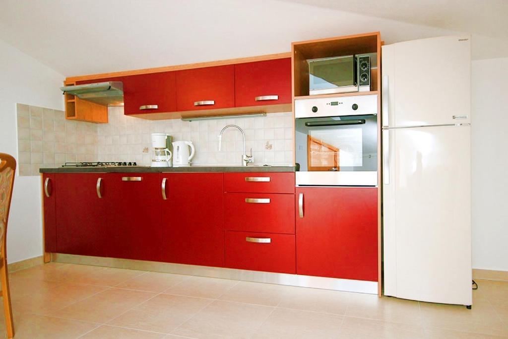 Istriensonne - Apartments Veruda Mit Grillterrasse Pula Zewnętrze zdjęcie